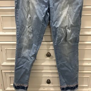 Earl Jean, size 12p, embroidered at the bottom